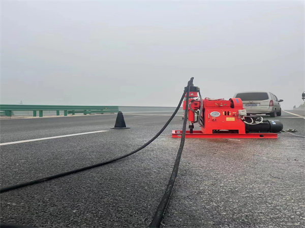 凉州马路路基路面开裂下沉注浆加固灌浆